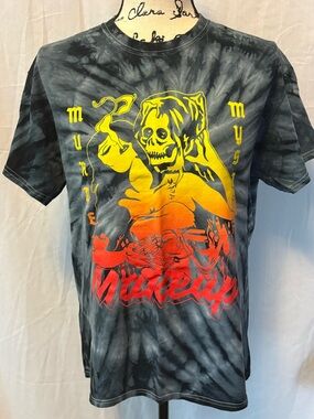 Murder mystery makeup! Tie-Dye Graphic Skull Tee - Black with Yellow & Red Print